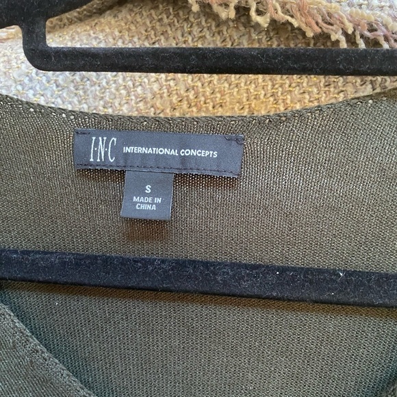 INC SIZE S NWT V NECK SWEATER - Picture 2 of 3